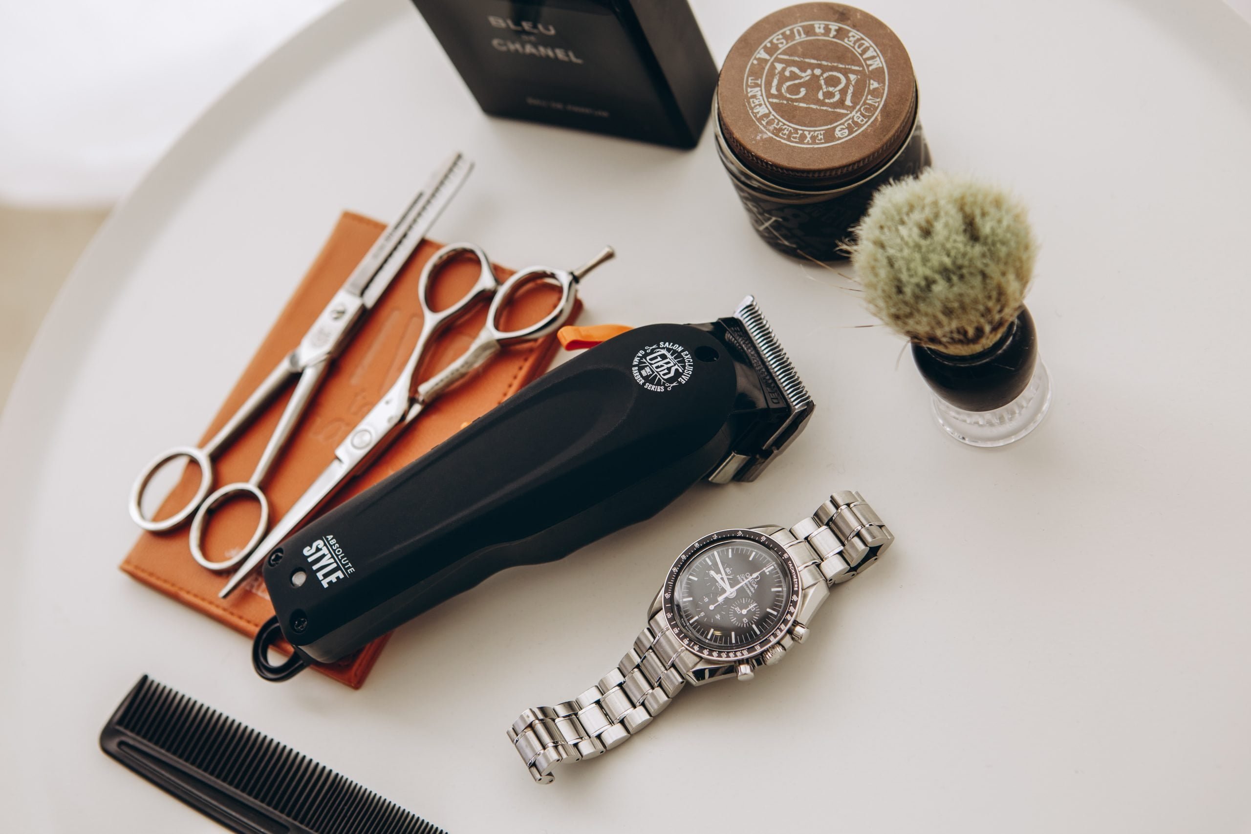 In order for a man to truly look, feel, and be his best self, he must know the right grooming products to buy and habits to adopt. It starts at the top of the head with quality hair care products to help achieve a clean hair style.